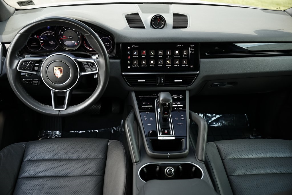 2022 Porsche Cayenne Base photo 28