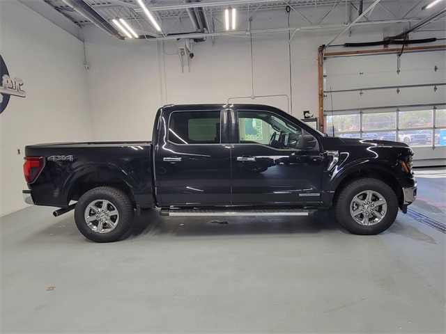 2024 Ford F-150 XLT photo 2