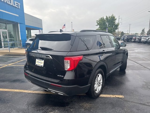 2023 Ford Explorer XLT photo 2