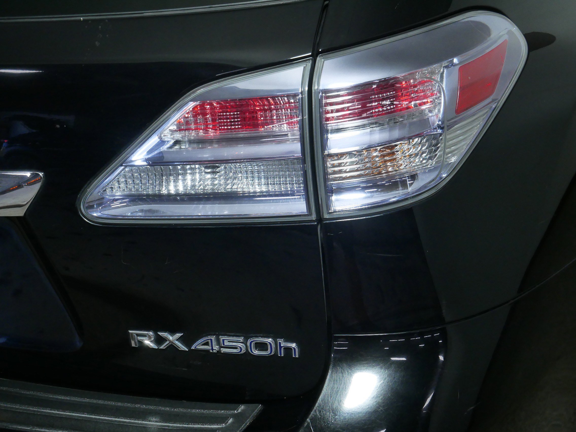 2011 Lexus RX 450h photo 17
