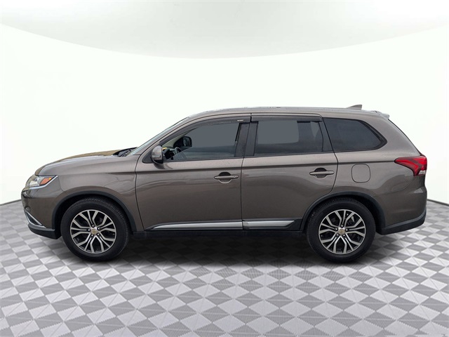 2017 Mitsubishi Outlander SE photo 5