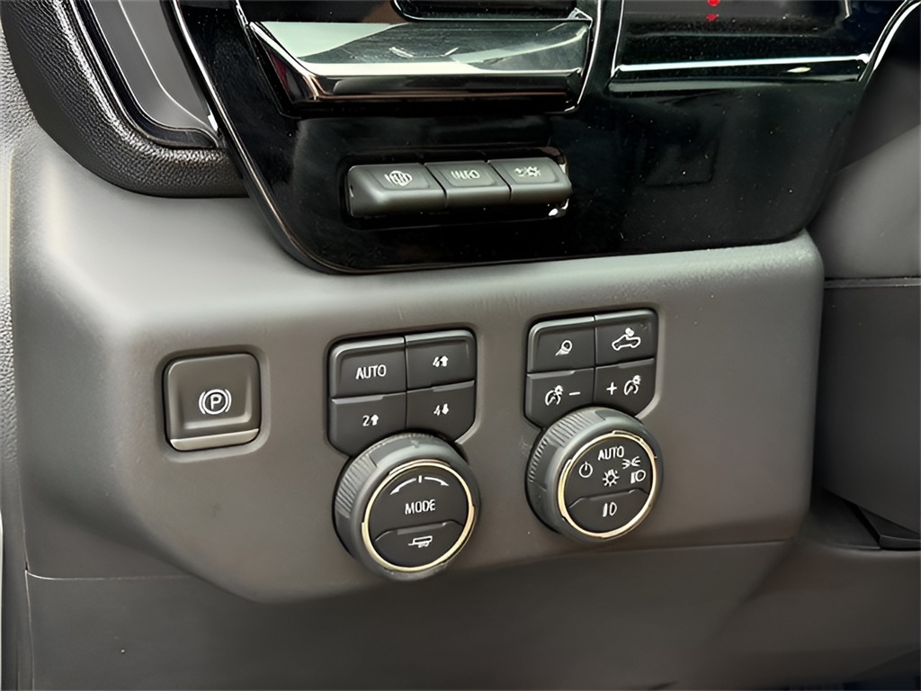 2023 Chevrolet Silverado 1500 ZR2 photo 10