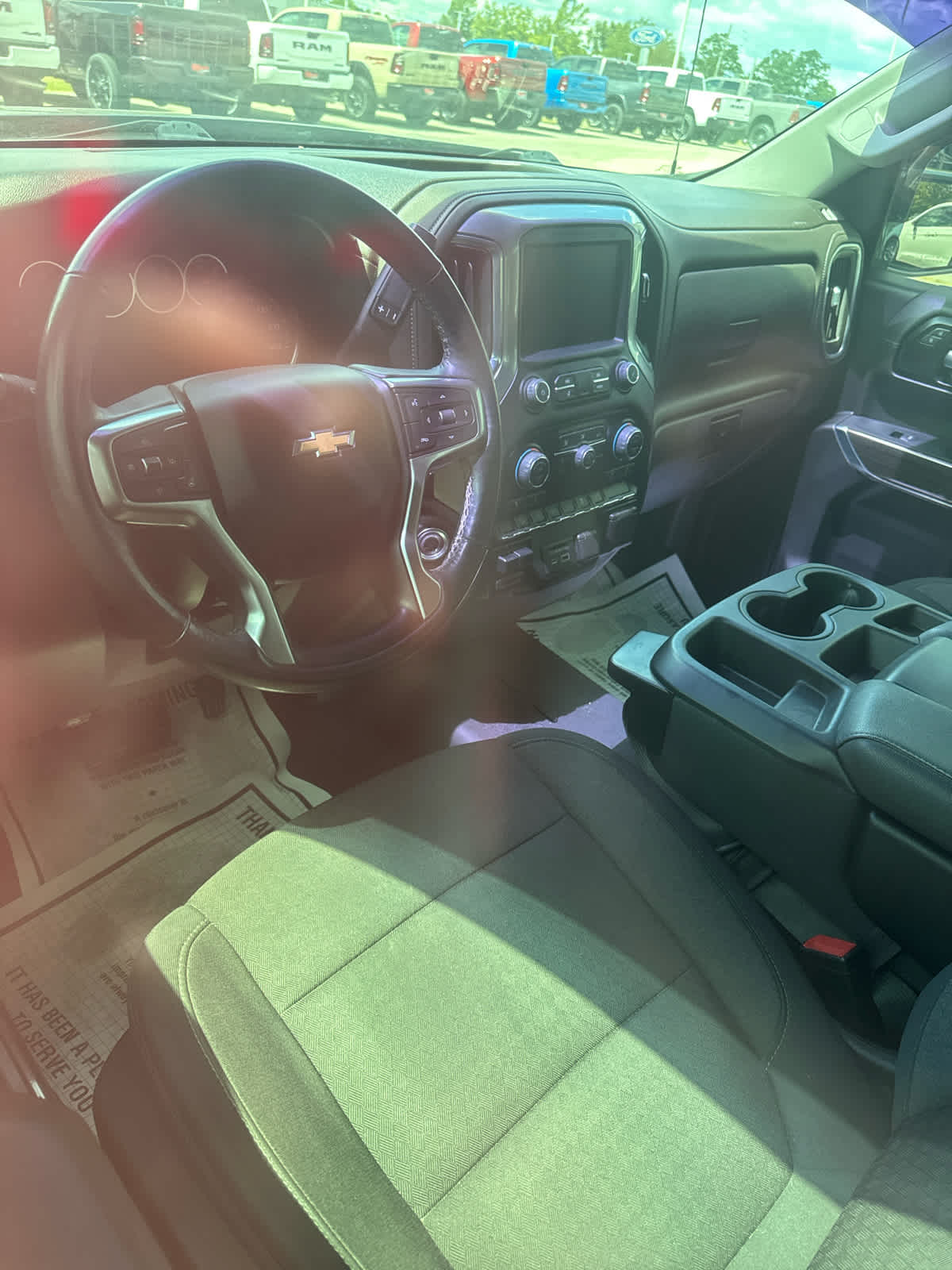 2022 Chevrolet Silverado 1500 LT photo 10