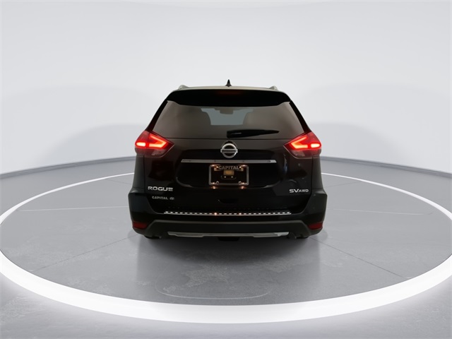 2018 Nissan Rogue SV photo 3