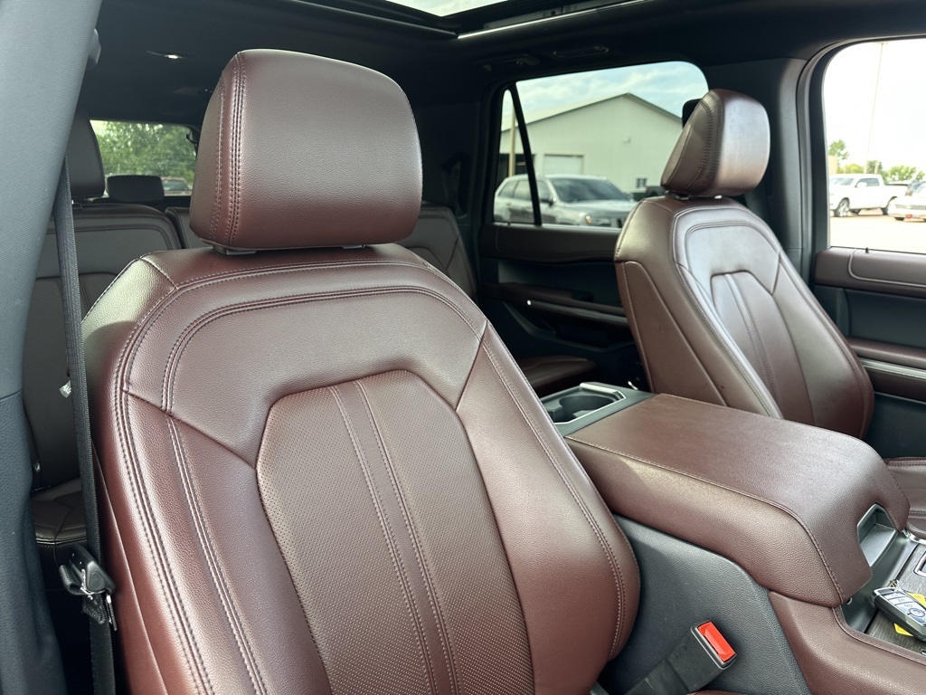 2024 Ford Expedition MAX Limited photo 31
