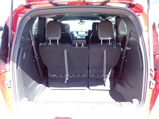 2026 Chrysler Pacifica photo 4