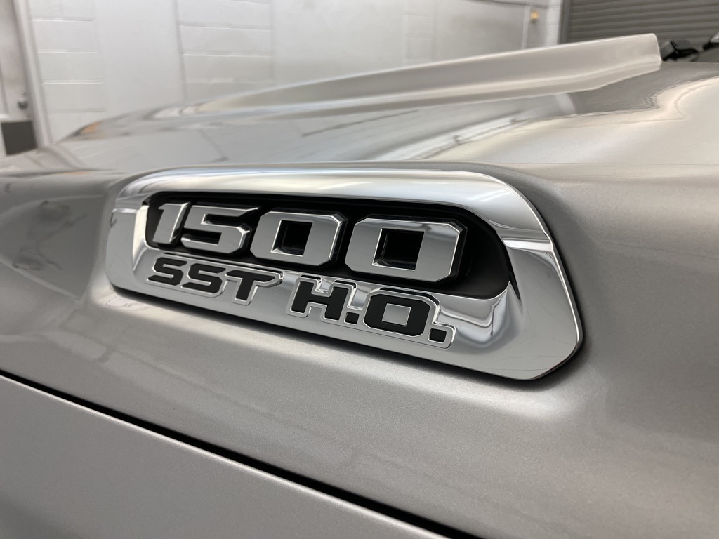 2025 Ram 1500 photo 10