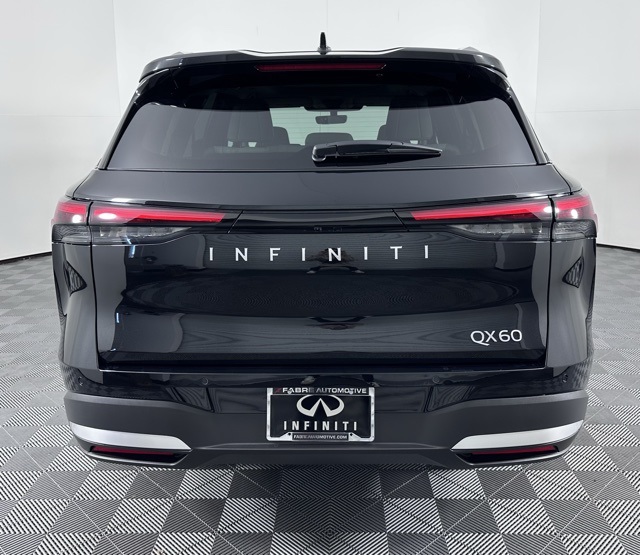 2026 Infiniti QX60 Luxe photo 3