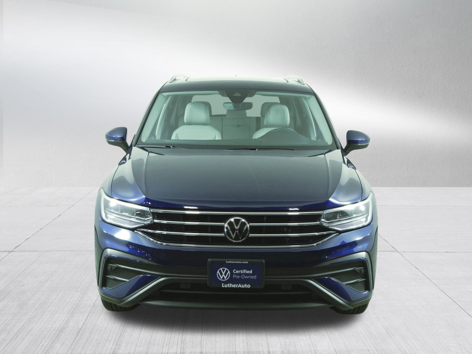2022 Volkswagen Tiguan SE photo 2