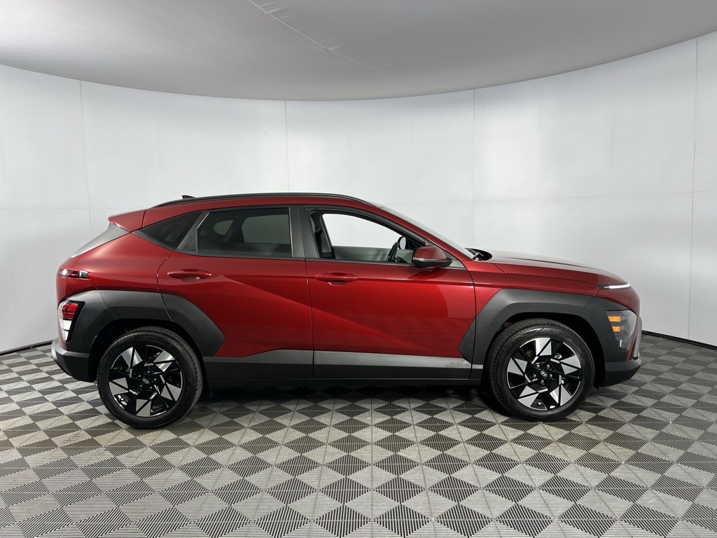 2024 Hyundai Kona SEL photo 2