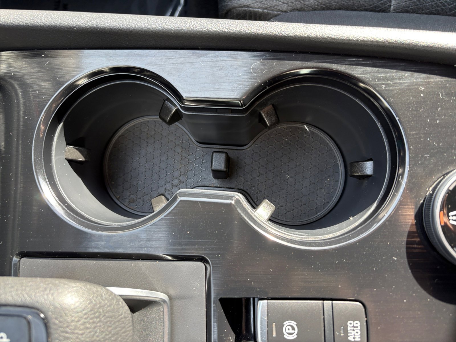 2024 Nissan Rogue SV photo 22