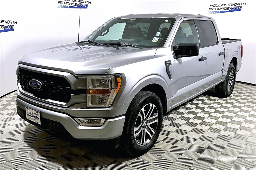 2022 Ford F-150 XL's photo