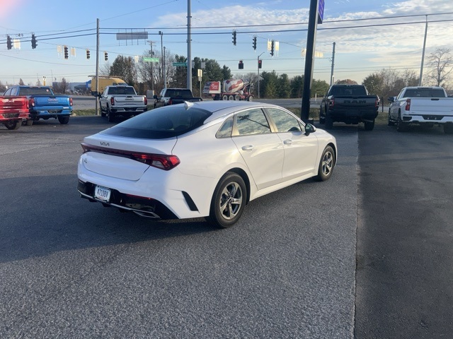 2022 Kia K5 LXS photo 3