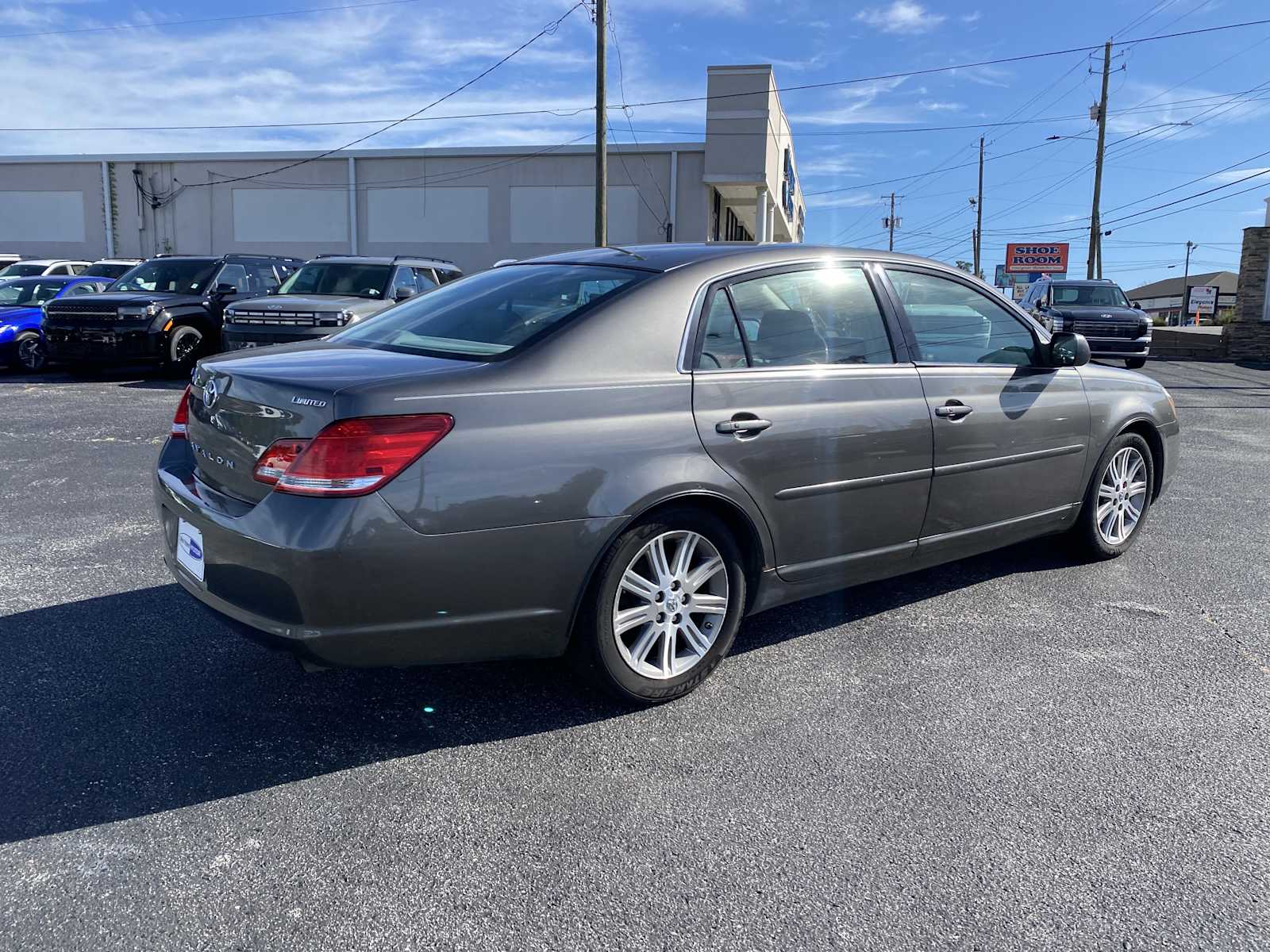 2007 Toyota Avalon Limited photo 3
