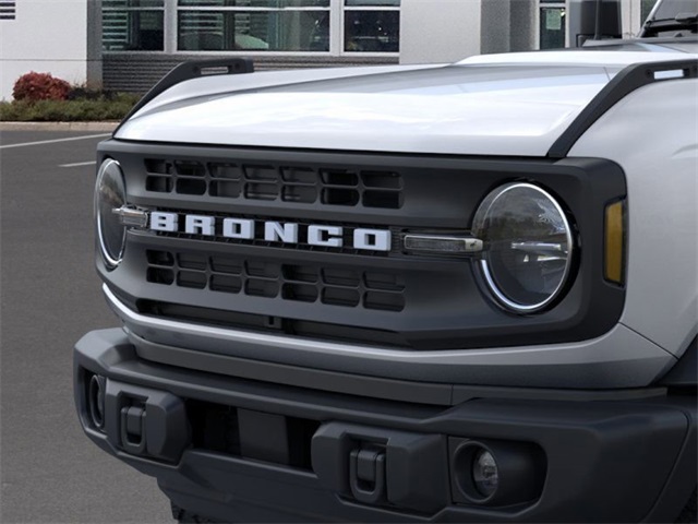 2024 Ford Bronco Black Diamond photo 17