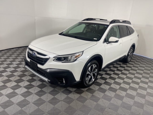 2020 Subaru Outback Limited photo 2