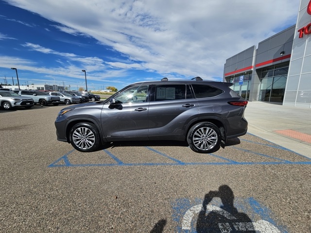 2021 Toyota Highlander Hybrid Platinum photo 7