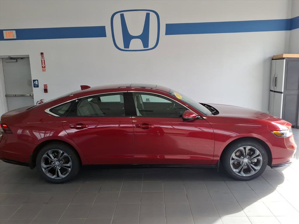 2024 Honda Accord Hybrid EX-L photo 3