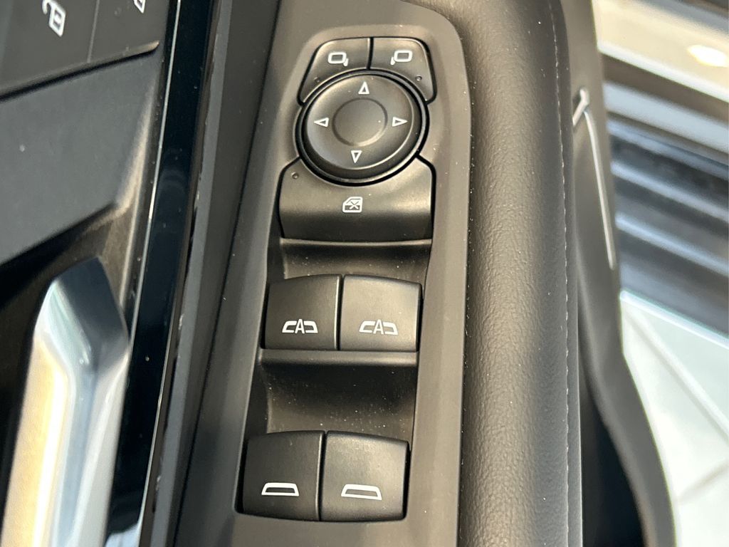 2025 Chevrolet Tahoe LS photo 36