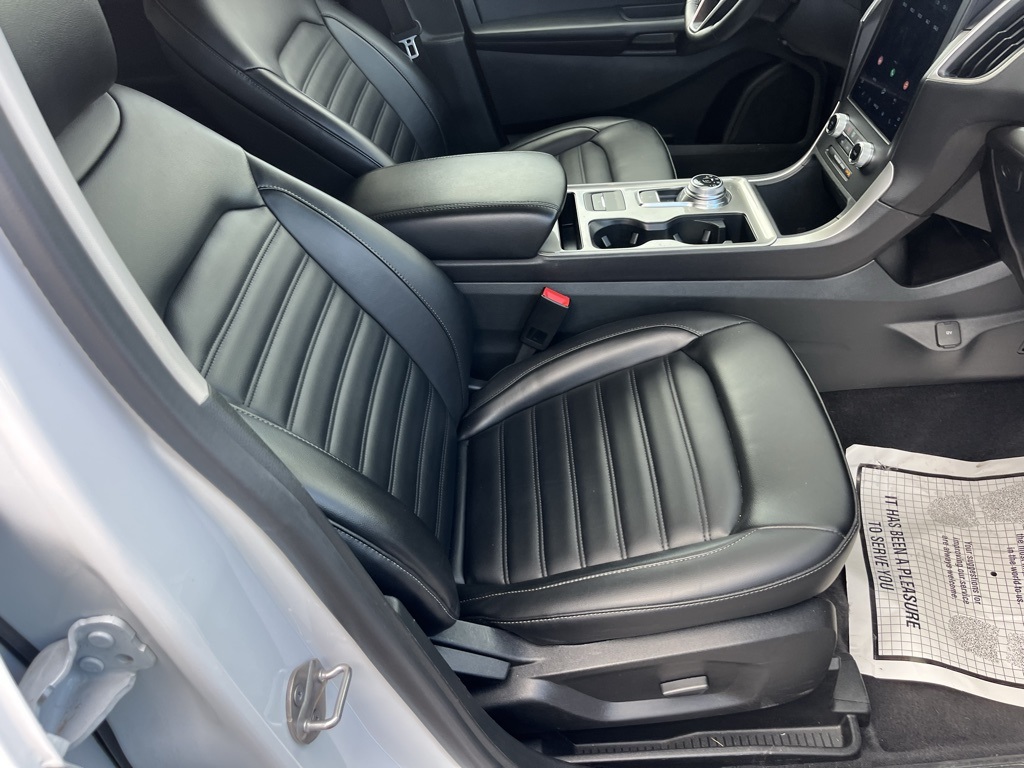 2024 Ford Edge SEL photo 18