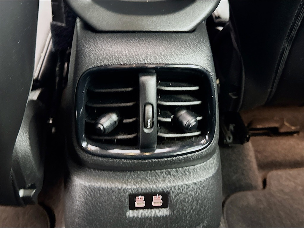 2022 Mini Cooper S ALL4 photo 27