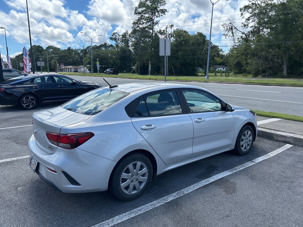 2023 Kia Rio LX S photo 3