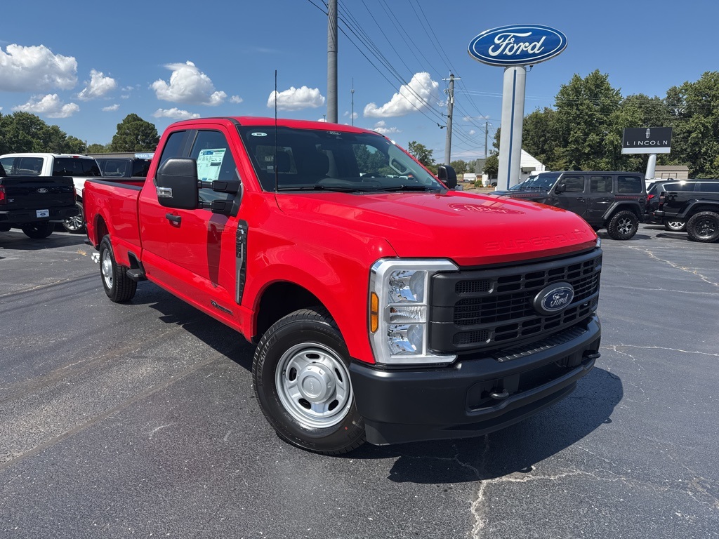 2026 Ford F-350 Super Duty XL's photo