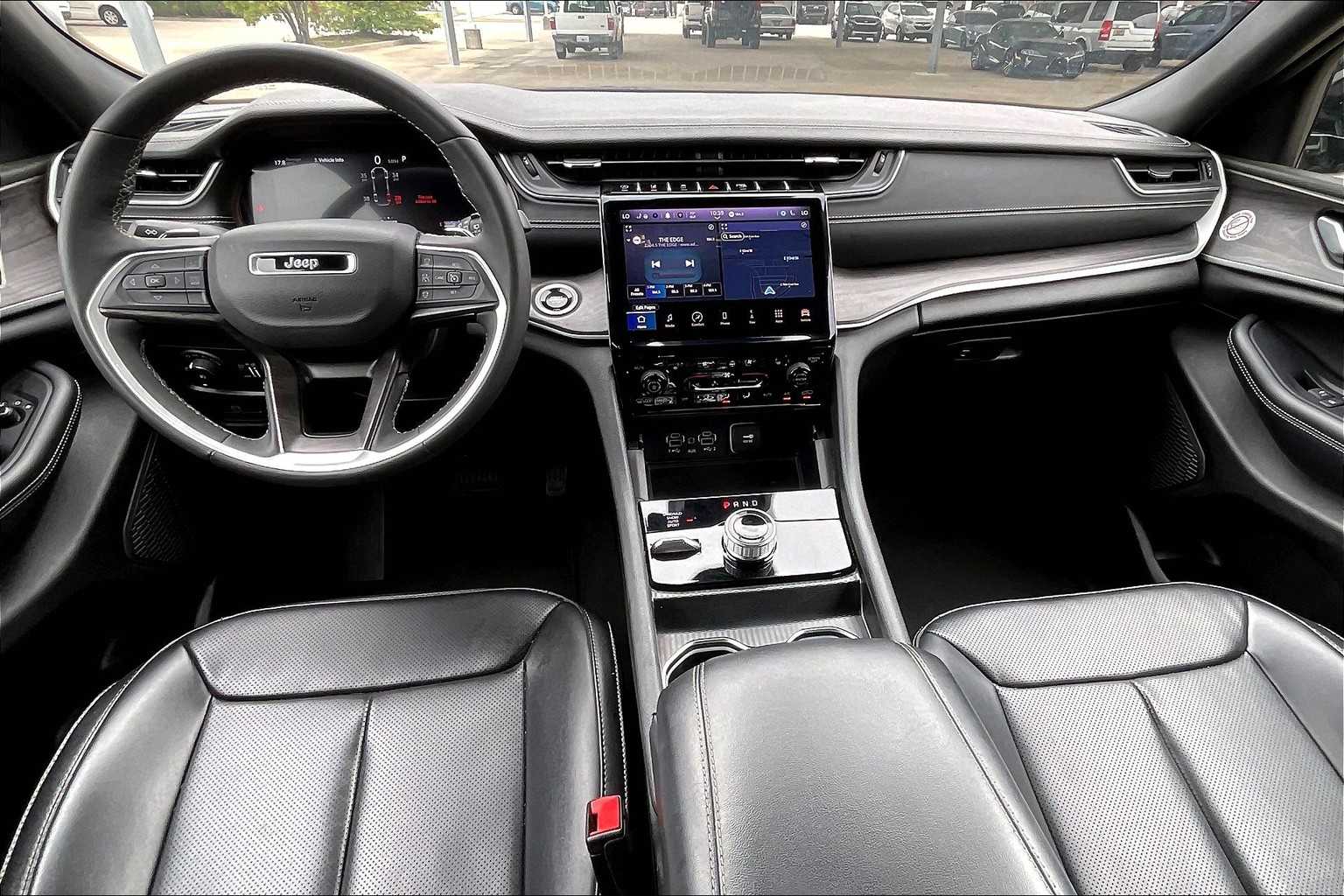 2024 Jeep Grand Cherokee Limited photo 10