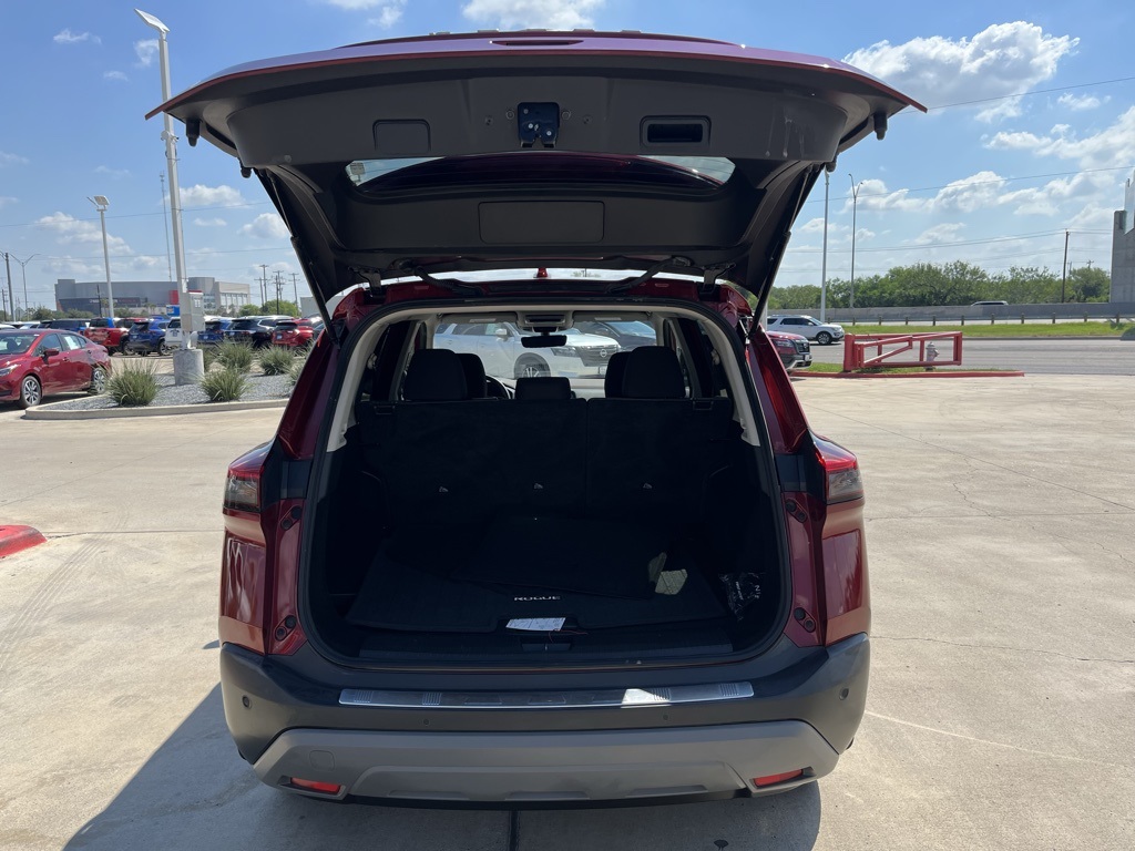 2023 Nissan Rogue SV photo 4