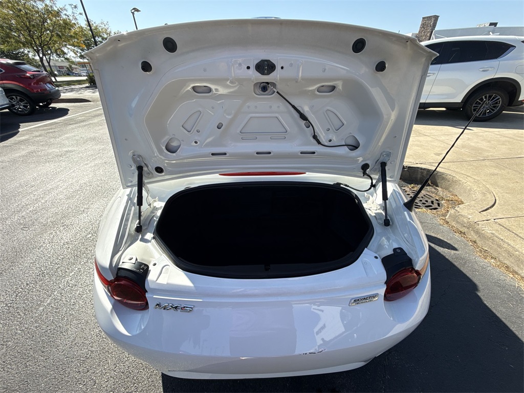 2016 Mazda MX-5 Miata Miata photo 21