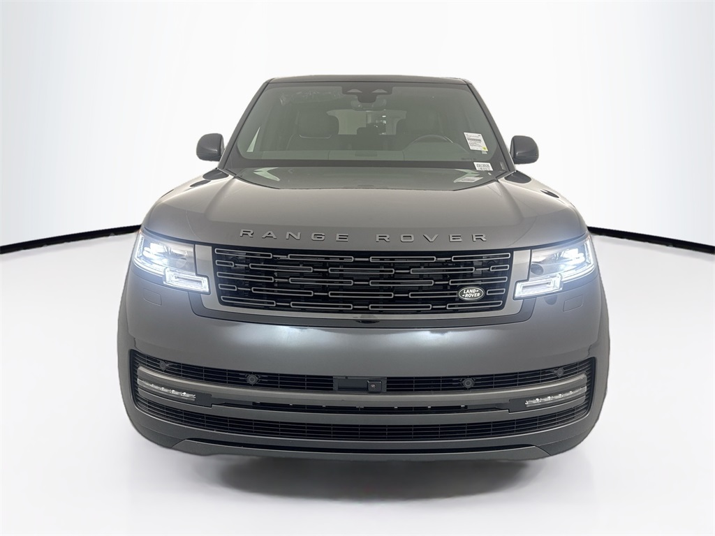 2025 Land Rover Range Rover SE photo 2