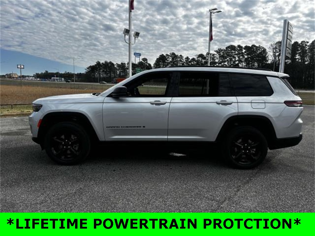 2025 Jeep Grand Cherokee Limited photo 4