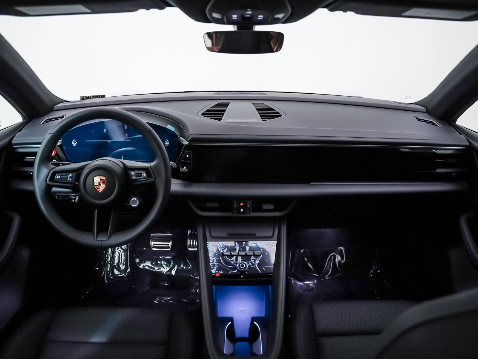 2025 Porsche Macan Electric photo 14
