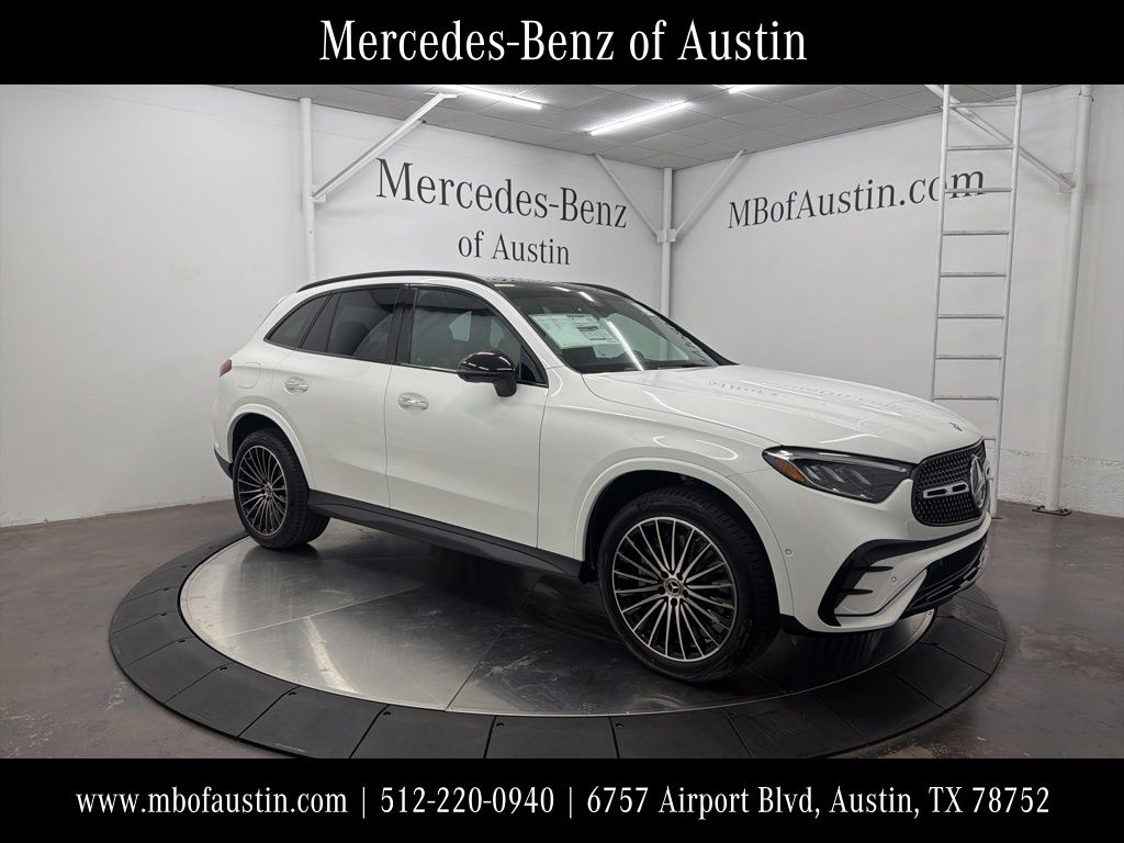 2026 Mercedes-Benz GLC Base's photo