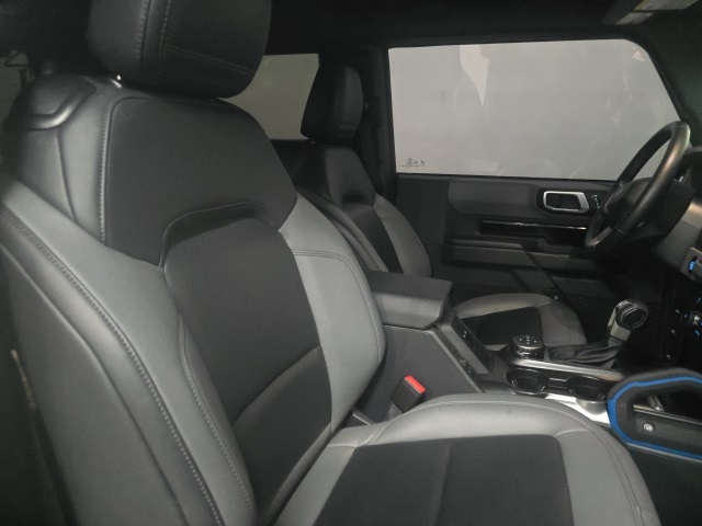 2024 Ford Bronco Black Diamond photo 3