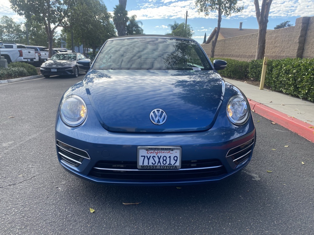 2017 Volkswagen Beetle 1.8T S photo 2
