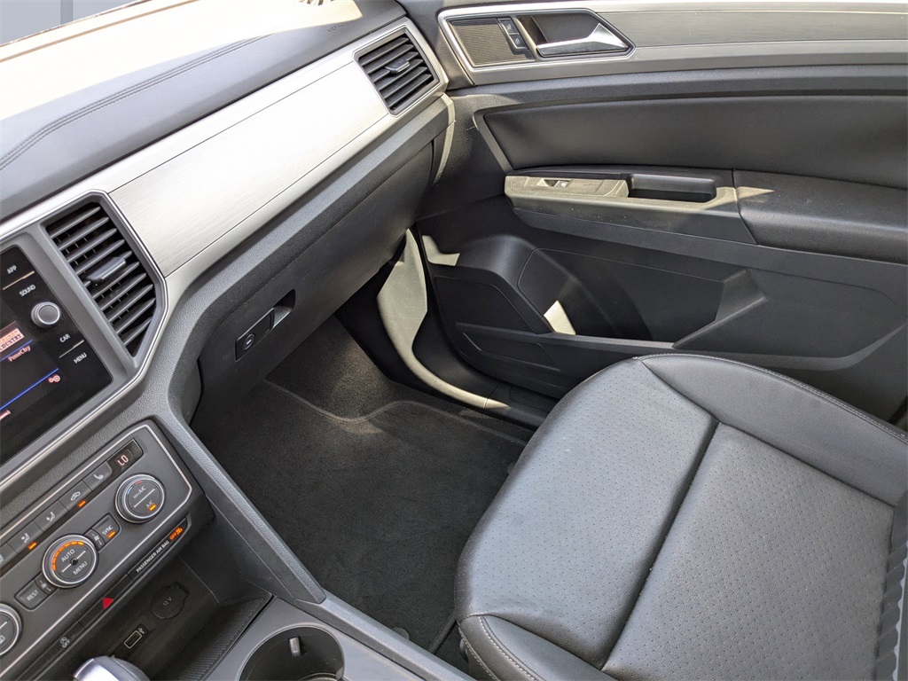 2019 Volkswagen Atlas V6 SE photo 12