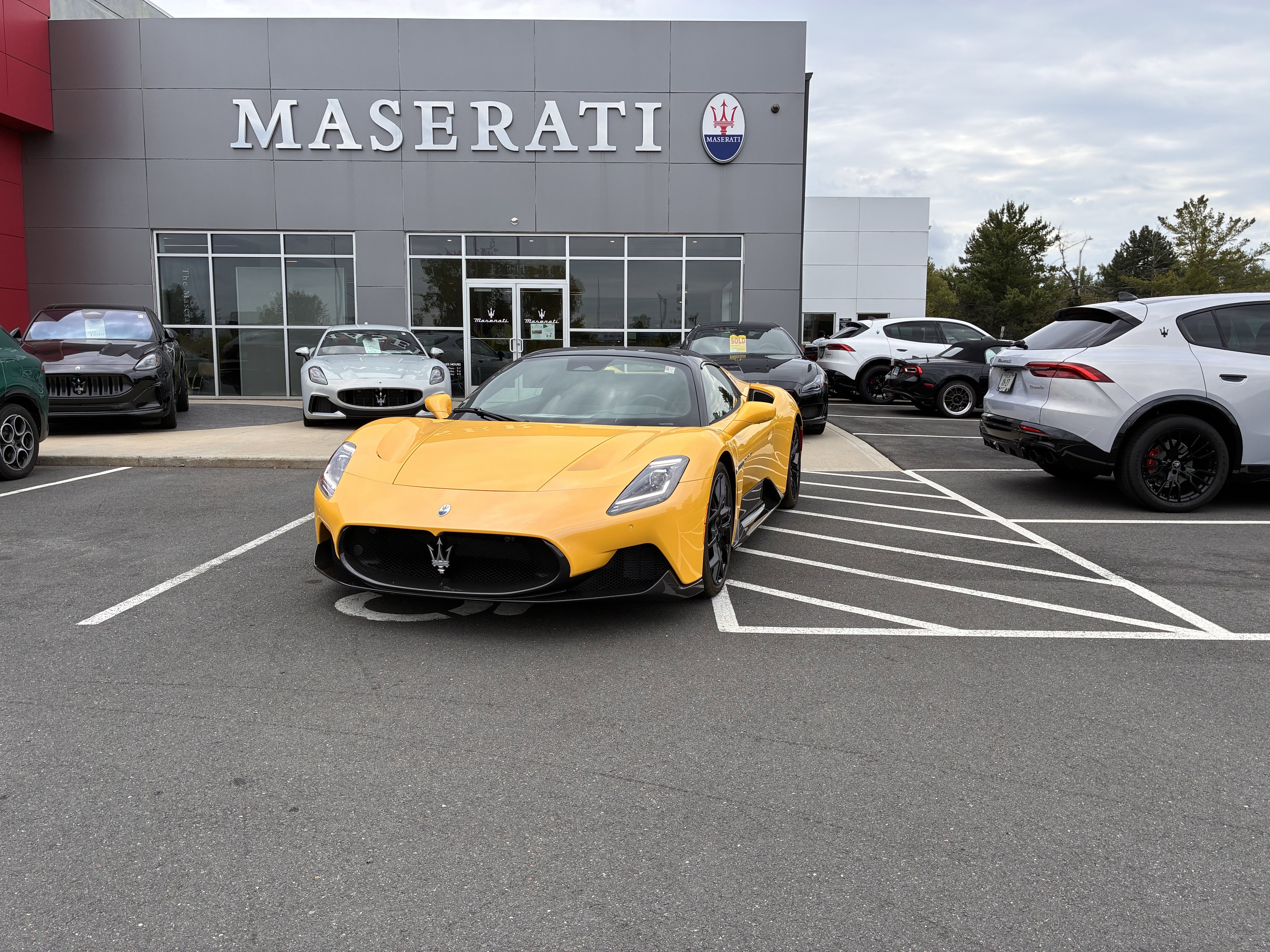2023 Maserati MC20