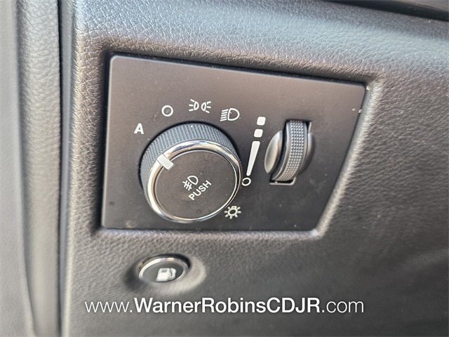 2020 Jeep Grand Cherokee Altitude photo 26