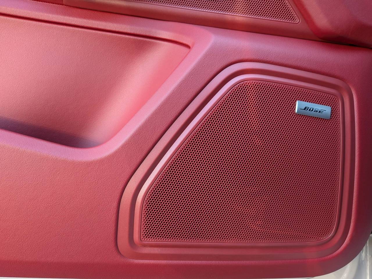 2025 Porsche Macan GTS photo 12