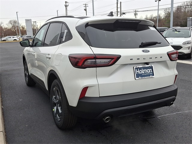 2026 Ford Escape ST-Line photo 3