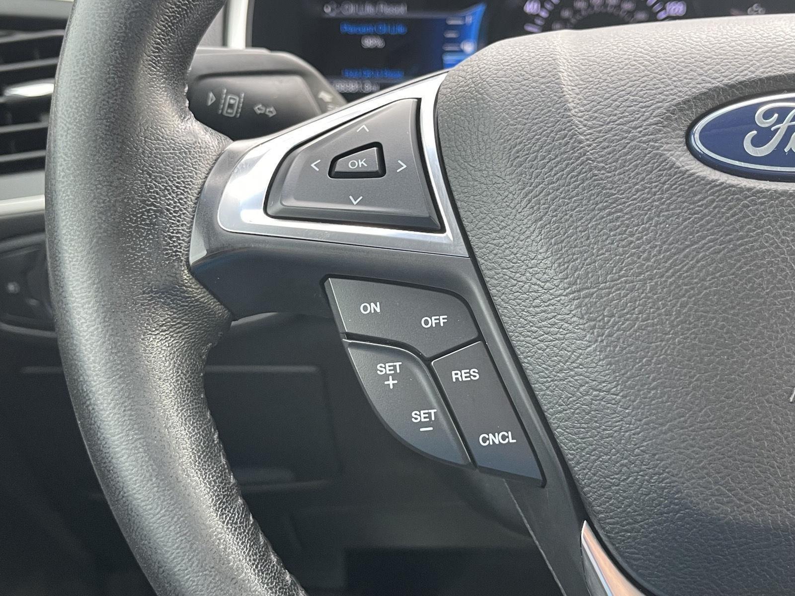 2019 Ford Edge SEL photo 26