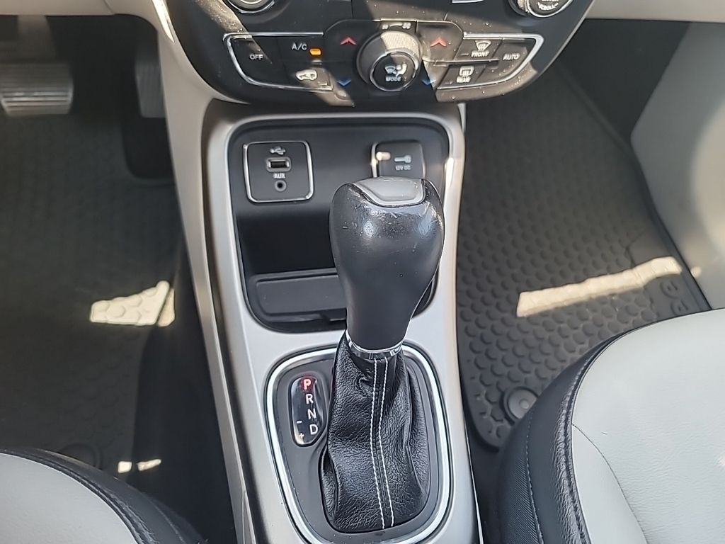 2017 Jeep Compass Latitude photo 11