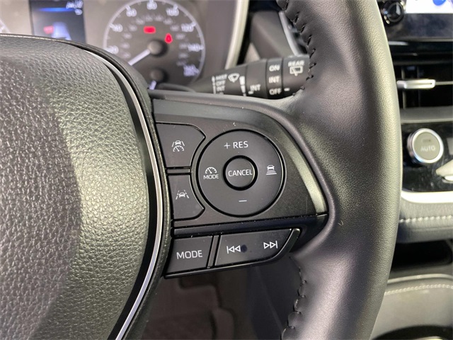 2025 Toyota Corolla SE photo 13