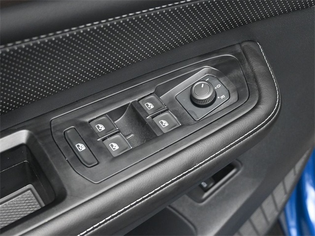 2025 Volkswagen Atlas SEL photo 9