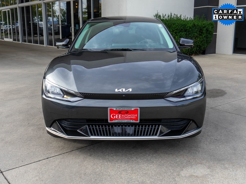 2022 Kia EV6 Wind photo 2