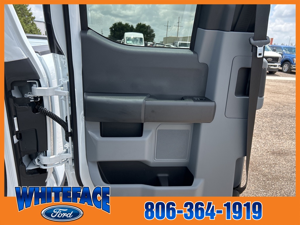 2025 Ford F-350 XLT photo 29