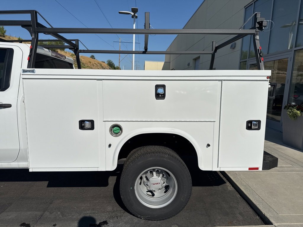 2024 Gmc Sierra 3500 HD Pro photo 4