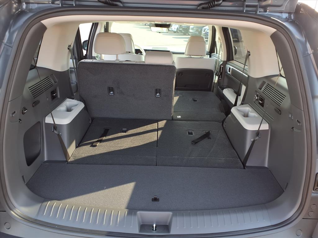 2026 Hyundai Santa Fe SEL photo 4