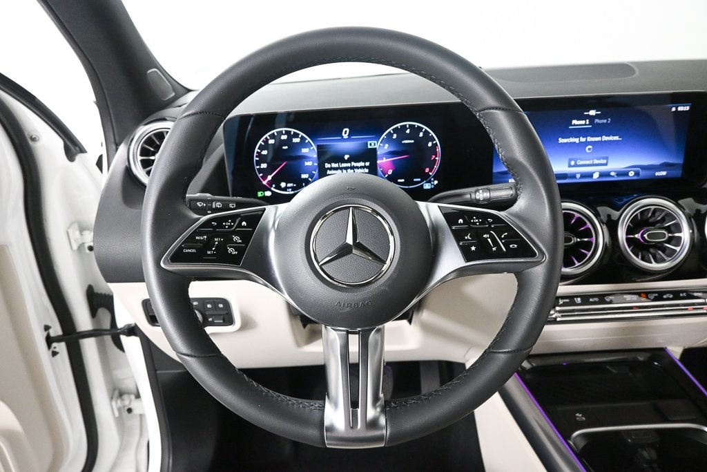 2025 Mercedes Benz GLA 250 photo 2